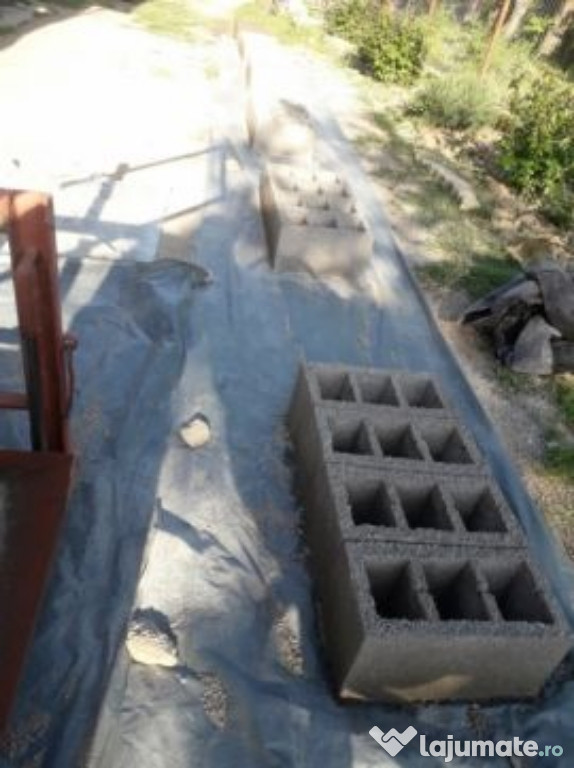 Boltari de construcții.