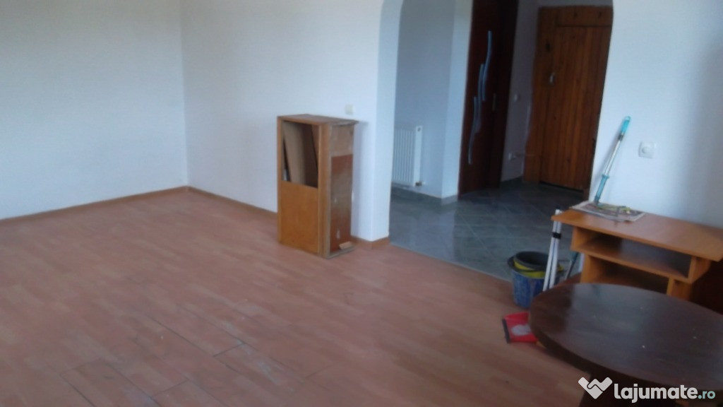 Casa cu etaj situata in Vadurele