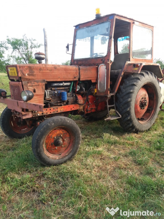 Tractor u 650