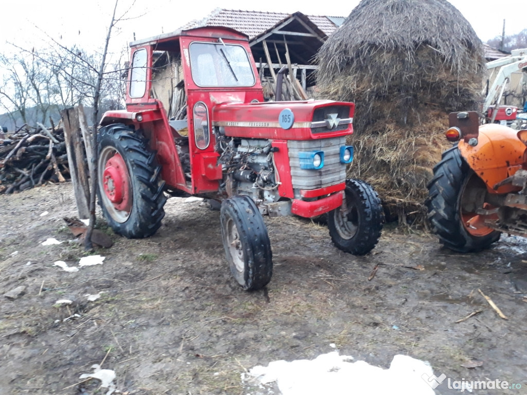 Tractor massey fergunson 165