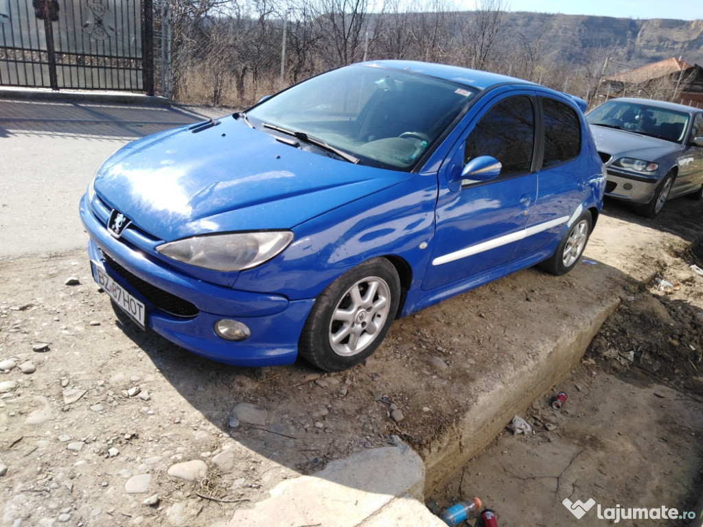 Dezmembrez peugeot 206 1.9hdi