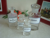 Lot 4 Sticle din Cristal pentru Farmacie - Vintage