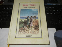 Jules Verne Insula Misterioasa Vol. I Editura Adevarul 2010