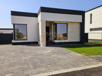 Case moderne &icirc;ntr-un nou cartier rezidențial - comun