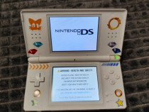 Nintendo DS lite white, good condition + game + charger