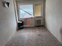 Vânzare apartament 3 camere Piața Progresu