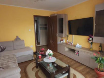 Apartament 2 camere decomandat - zona Astra