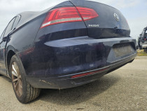 Bara spate Volkswagen Passat B8 Berlina 2015