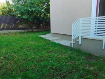 APARTAMENT 3 CAMERE, DECOMANDAT, BOC TIP VILA, NOU, GRADINA