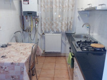 Apartament 3 camere Craiovița Nouă