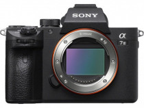 Cameră fără oglindă Sony a7 III