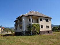 Casă tip duplex în Petrova, jud. Maramureș