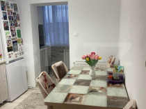 Apartament cu 3 camere, 72 mp, total utilat, garaj inclus