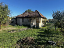 Casa plan parter si 800 mp teren, zona Balesti