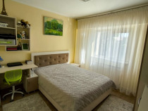 Apartament cu 3 camere, zona Primăverii