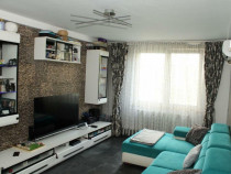 Apartament Spațios cu 3 Camere în Berceni – Confort și