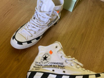 Off-White Converse Chuck Taylor High in conditie exemplara.