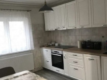 In centru pe Bulevardul Decebal ofer chirie Apartament 2 camere