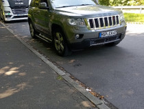 Vând jeep Grand Cherokee wk2