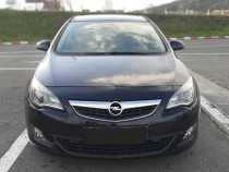 Opel Astra J masina