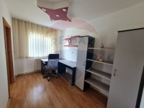 Apartament cu 4 camere de închiriat în zona Obor