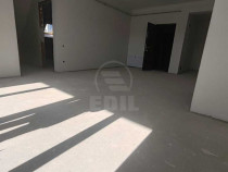 Apartament cu 3 camere si 2 bai,semifinisat, zona Cetatii