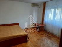 Apartament 3 camere , centrala proprie, zona Complexul st...