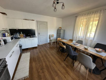 Casa moderna in zona linistita