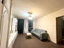 Apartament cu 3 camere, decomandat, 2 bai, zona Soarelui