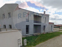 Casă cu mansarda de vanzare Osorhei, 8 km de Oradea