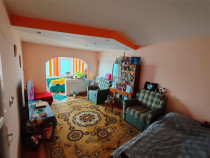 Zona Mioritei , 2 Camere Decomandate ,Bucatarie Spatioasa ,