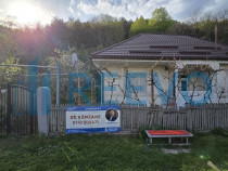 Casă de vânzare, Sat Harja, Oituz