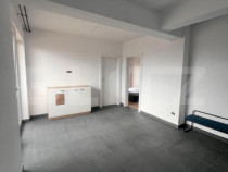 Apartament de vanzare, cu 3 camere, 55 mp, zona Calea Șurii