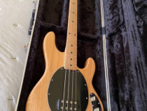Chitara bass Sterling by Music MAN Ray 34 activ