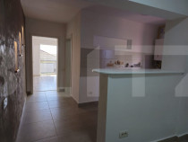 Apartamet de vanzare, cu 3 camere, 65 mp, zona Sagului