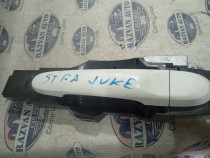 Maner exterior stanga fata Nissan Juke 2011