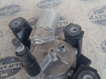 Motoras stergator hayon Nissan Qashqai 2015