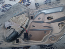 Macara geam stanga spate Skoda Yeti 2010