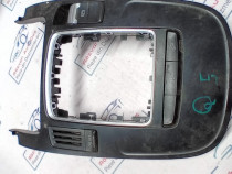 Consola centrala Audi Q5 2010