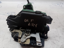 Broasca dreapta fata Volkswagen Golf 4 2003
