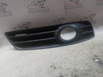 Grila proiector dreapta Audi A3 8P 2009