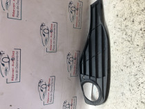 Grila proiector dreapta BMW Seria 3 E90 2.0 Motorina 2012