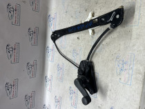 Macara geam stanga spate Skoda RAPID 2012