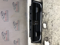 Grila ventilatie centrala Audi A4 B8 2.0 2014