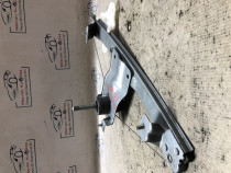 Macara geam stanga spate Renault Clio 4 2015