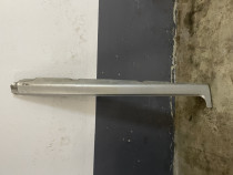 Prag dreapta plastic Ford Focus 2 1.6 Motorina 2007