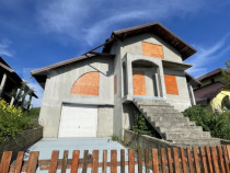 Casă la Roșu - 270 MP - Vedere Panoramică - Fălticeni