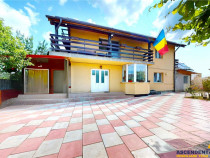 Refugiu elegant in Harman:Locuinta luminoasa,gradina proprie