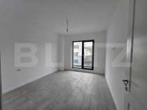 Apartament de 1 camera decomandat, etaj intermediar, ansambl
