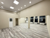 Spatiu Comercial - Ultracentral - 175 mp - Stradal - Terme